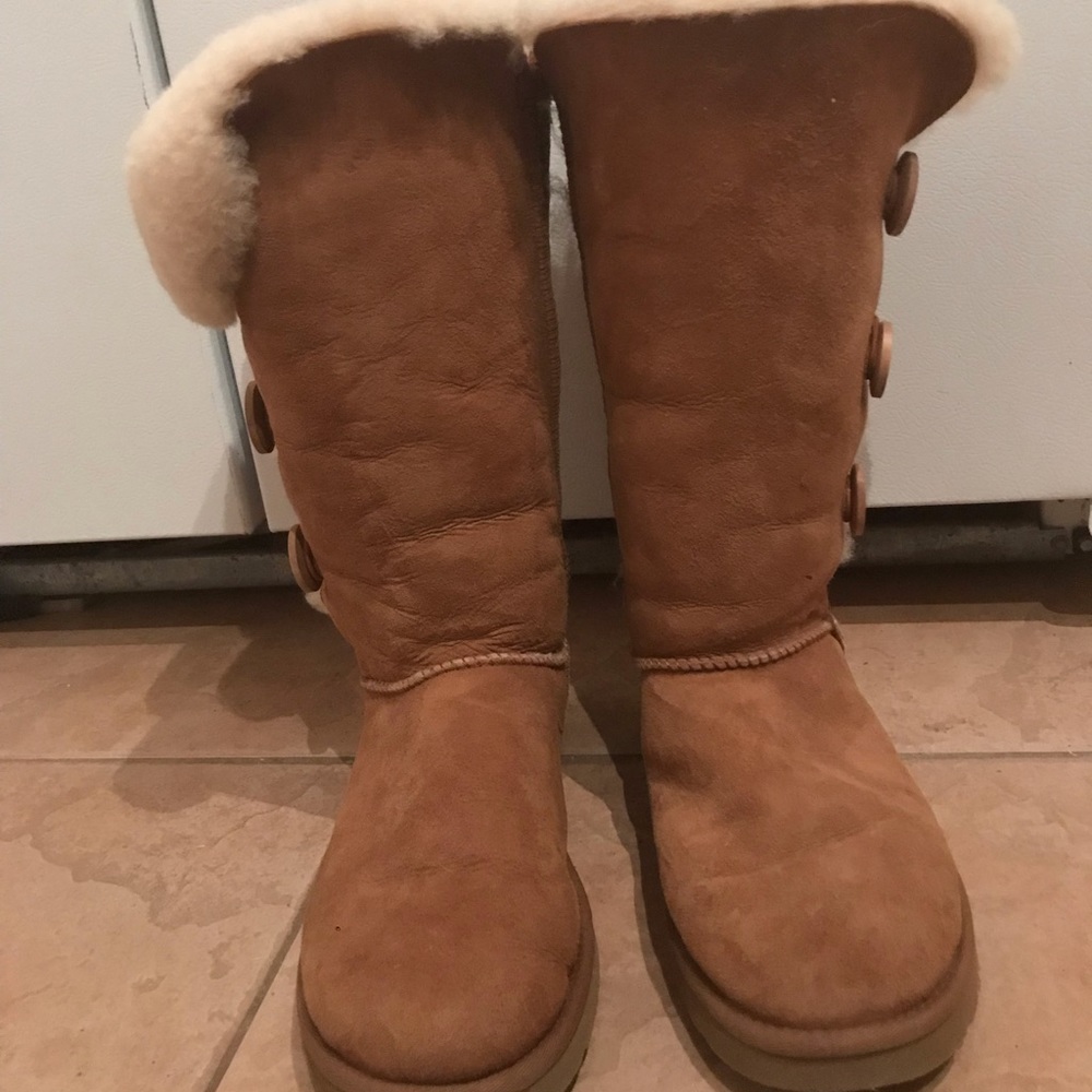 Bailey Button Triplet UGG boot